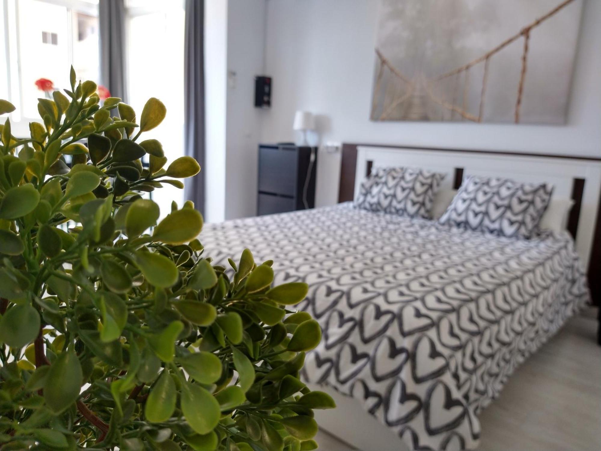 Amplio Estudio,Vista Mar Y Montana, A Pasos Del Centro Torremolinos Ngoại thất bức ảnh